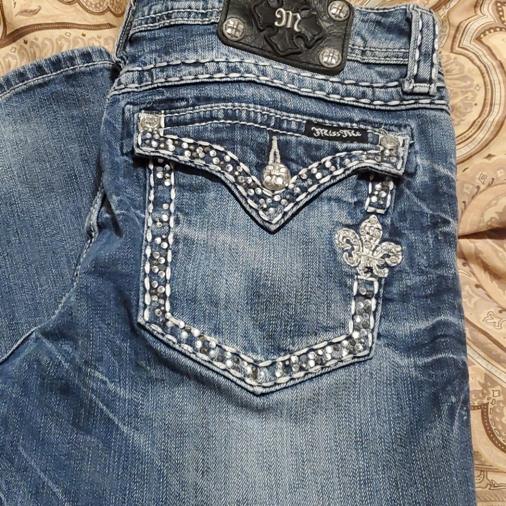 Miss Me Jean's 33×35